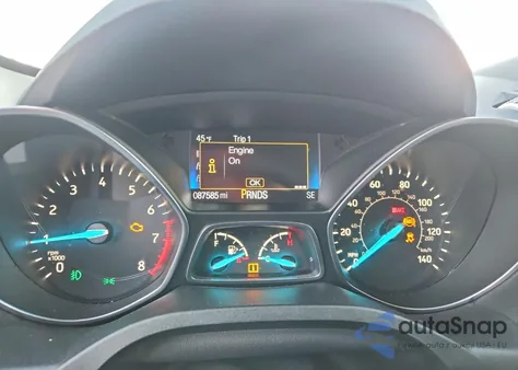 2017 Ford Escape Titanium z USA, uszkodzony, nr VIN 1FMCU9J93HUE95765